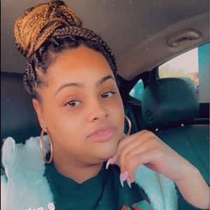 Meet your Posher, Ash